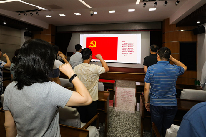 北京天坛医院纪委组织前往北京市全面从严治党警示教育基地参观学习